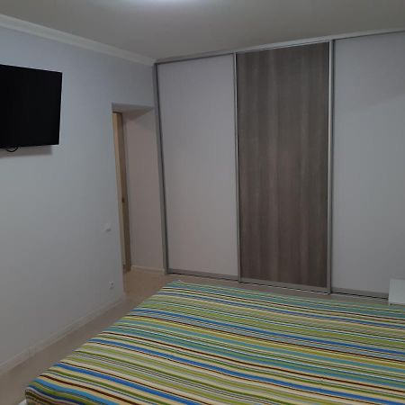 Apartment Near Stadio Metalist Kharkiv Eksteriør billede